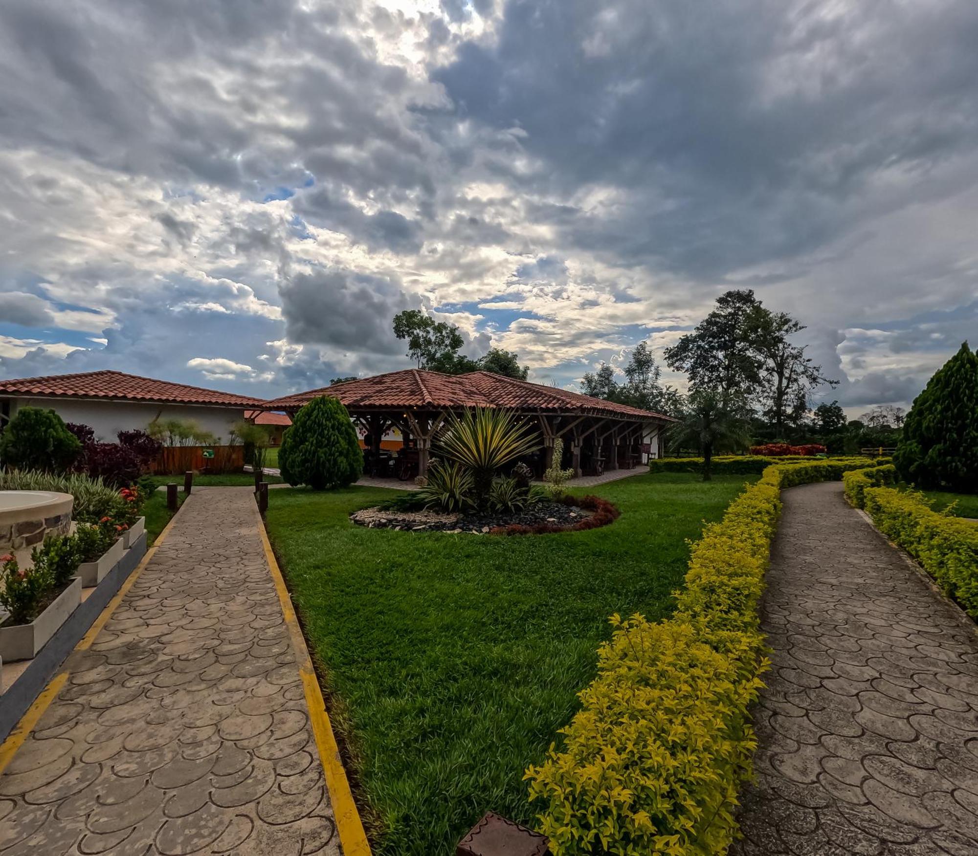 Hotel Parque De Los Arrieros Montenegro Esterno foto