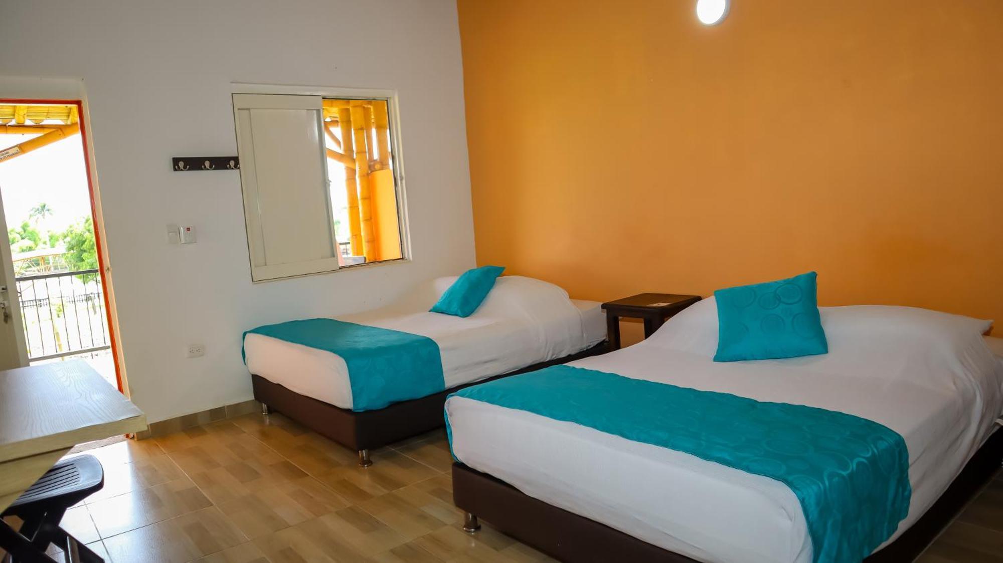 Hotel Parque De Los Arrieros Montenegro Esterno foto