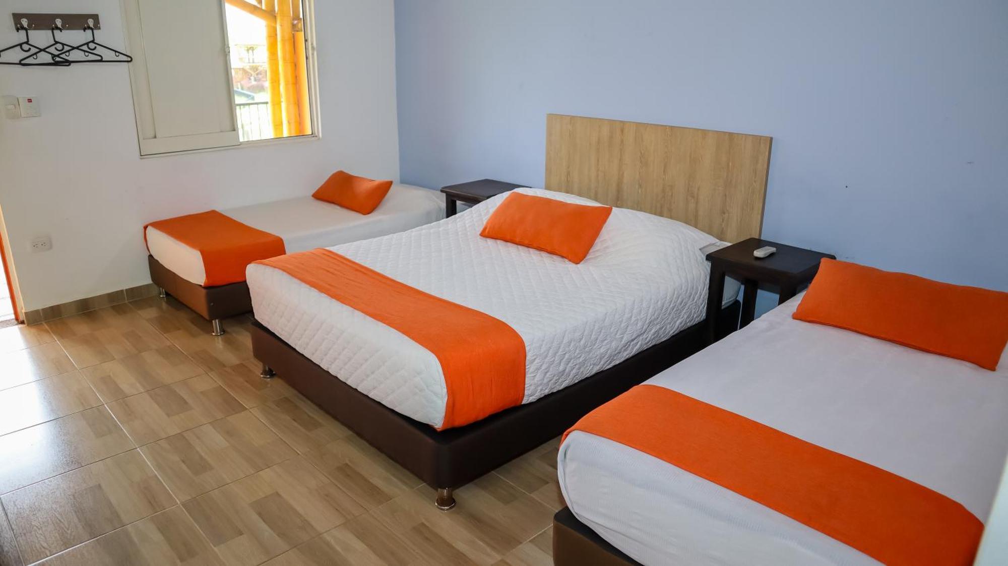 Hotel Parque De Los Arrieros Montenegro Esterno foto